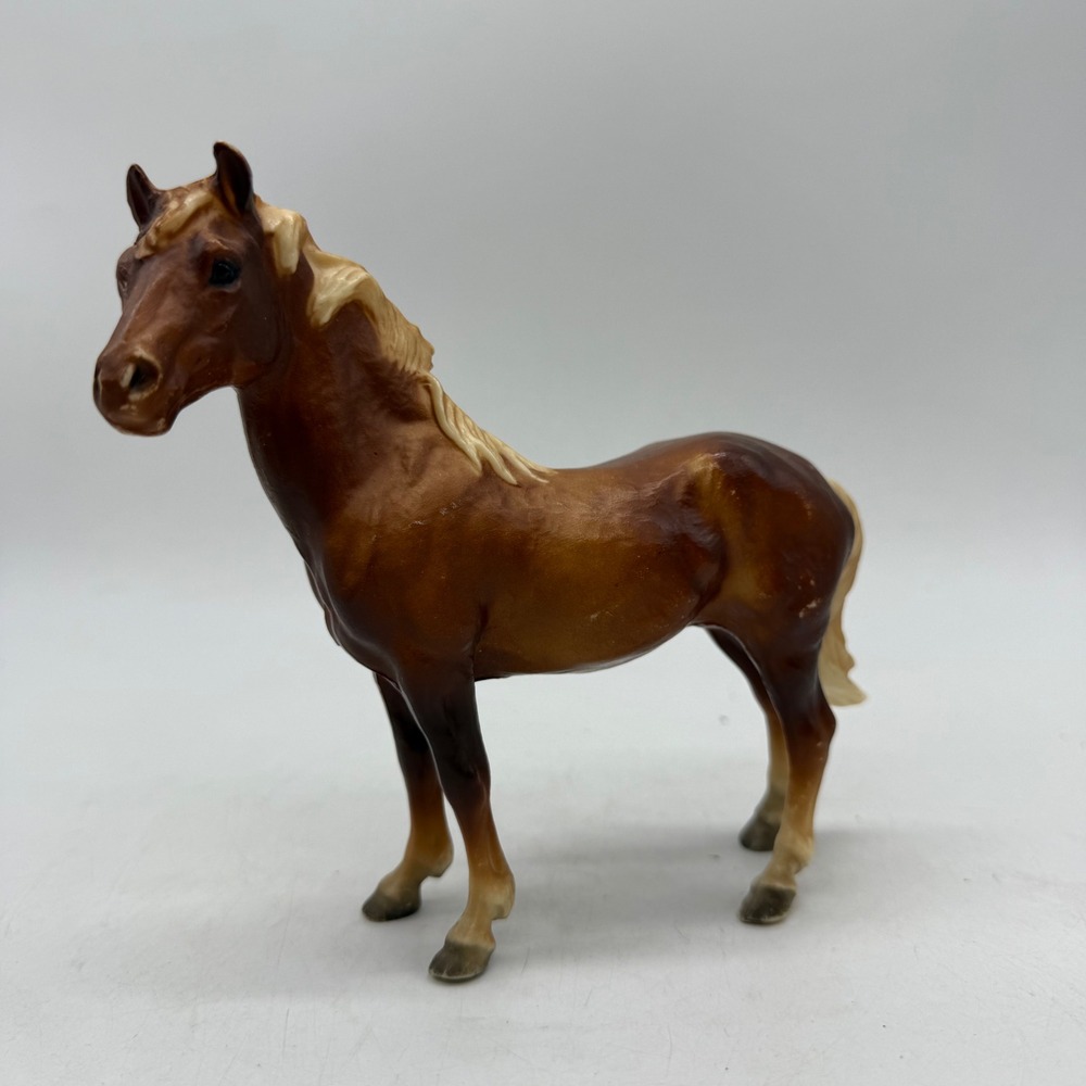 Unbranded Horse Figurine Plastic Chestnut Brown Cream Standing Statue